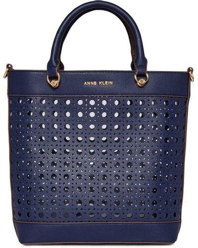 fendi 1008093_u536 _oceano ns tote_v.minilares perf tess.roncate_blud kiss f_9b|FENDI Bags for Women .